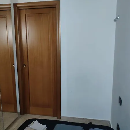 Mini Deluxe - Close To Metro C Homestay *